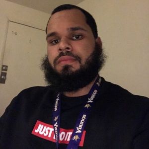 Meet your Posher, Mikeal